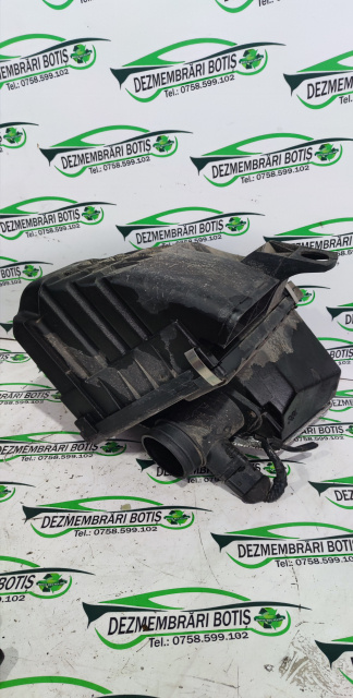 Carcasa filtru aer 8D0129607G / 8D0 129 607 G Volkswagen VW Passat B5 [1996 - 2000] wagon 1.9 TDI MT (90 hp)