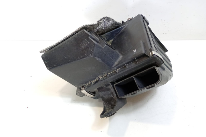 Carcasa filtru aer 8D0129607G Volkswagen VW Passat B5.5 [facelift] [2000 - 2005]