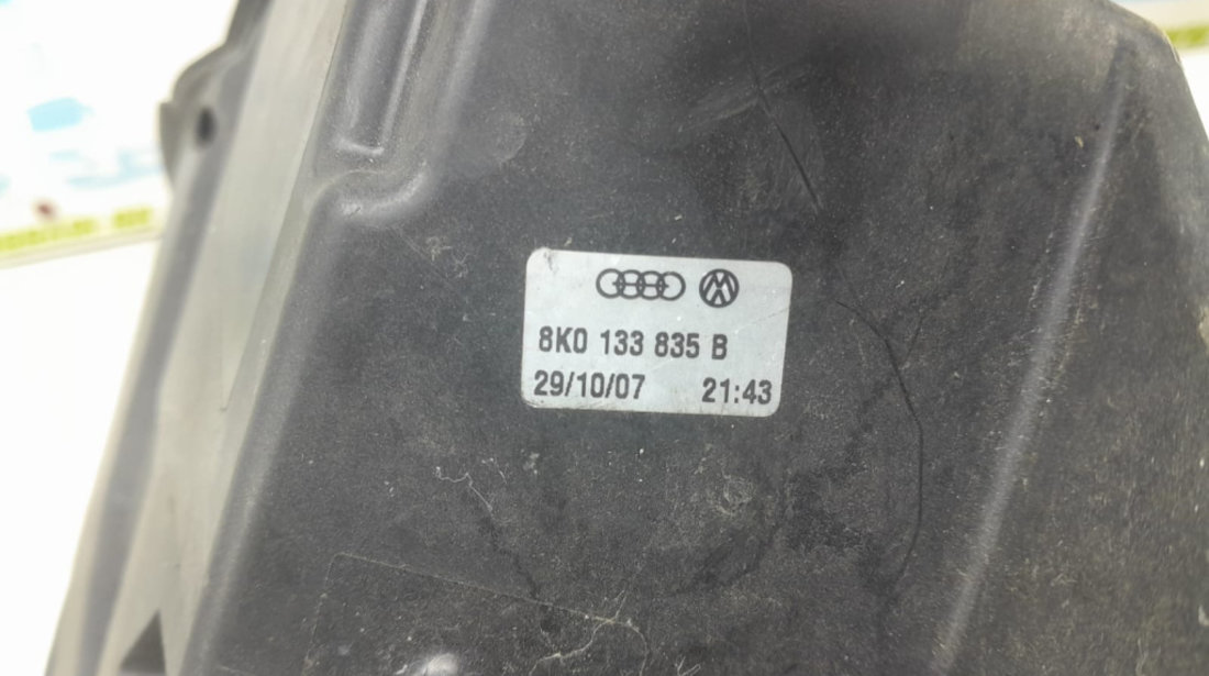 Carcasa filtru aer 8k0133835b Audi A5 8T [2007 - 2011]