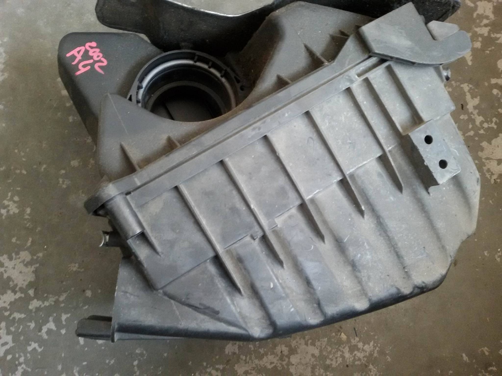 Carcasa filtru aer audi a4 1.9 tdi 2002 038133835j