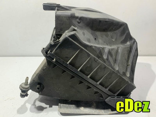 Carcasa filtru aer Audi A4 (2001-2004) [8E2, B6] 1.8 benzina 06B133837AJ