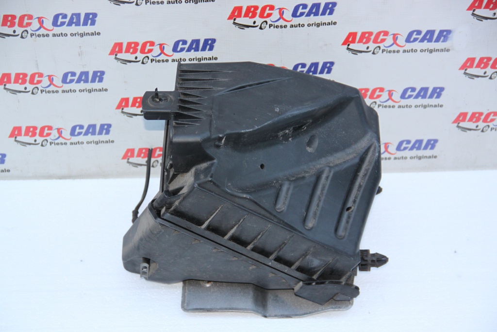 Carcasa filtru aer Audi A4 B6 8E 1.9 TDI cod: 038133837J model 2003