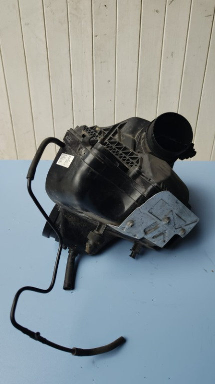 Carcasa filtru aer Audi A4 B8 2.0 Tdi CJC 2011 Cod : 8K0133837BG