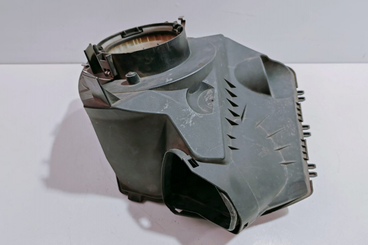 Carcasa filtru aer Audi A4 B8/8K [2007 - 2011]