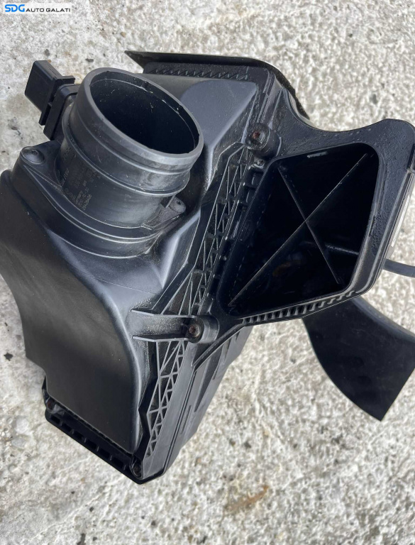 Carcasa Filtru Aer Audi A5 2.0 TDI CAGA CAGB CAHA CAHB CMEA CMFA CMFB CGLC CGLD CJCA CJCB CJCD 2008 - 2017 Cod 8K0133837T 8K0133843E 8K0133835AD [C3013]