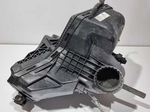 Carcasa filtru aer Audi A5 (2007-2011) [8T3] 2.0 tdi CAHA 8K0133837T