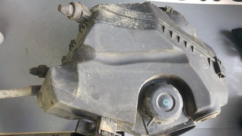 Carcasa filtru aer audi a6 4f c6 2.7 tdi bpp 2006 059133843b