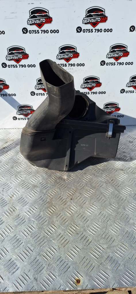 Carcasa filtru aer BMW Seria 1 (2004-2011) [E81, E87] 2.0 Motorina 2010, 7797460