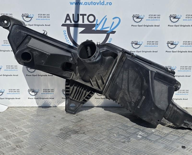 Carcasa filtru aer BMW Seria 1 2010-2015 F20 2.0 d 13718511655