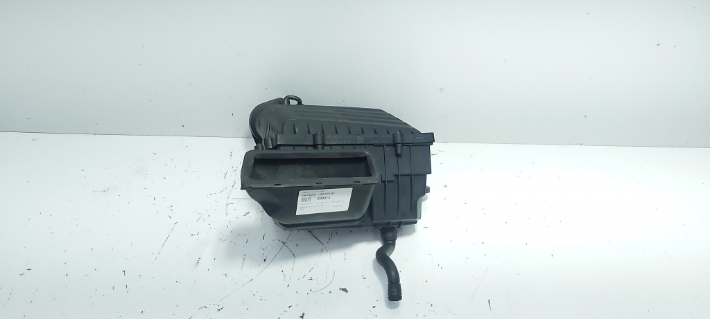 Carcasa filtru aer, cod 5Q0129607AE, VW Passat (3G2), 1.6 TDI, DCX (id:690974)