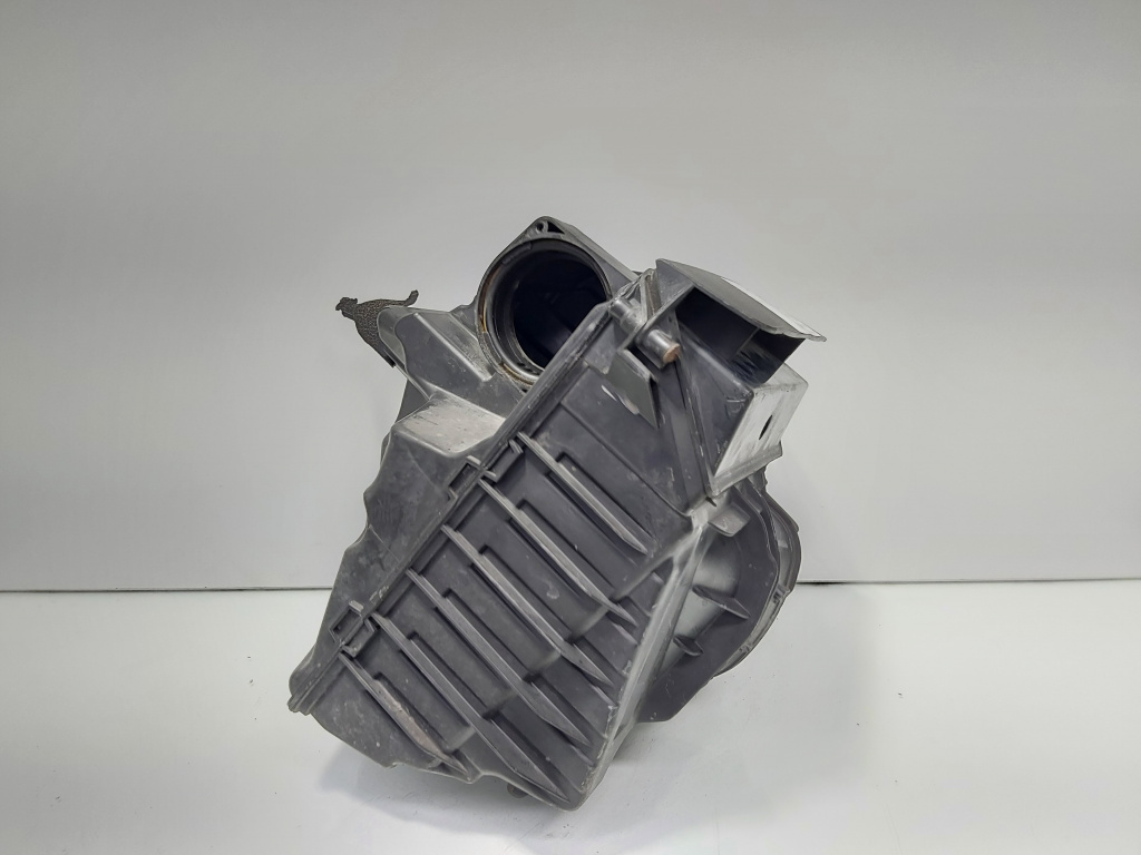 Carcasa filtru aer, cod 8200947663, Renault Scenic 3, 1.6 DCI, R9M402 (idi:697520)
