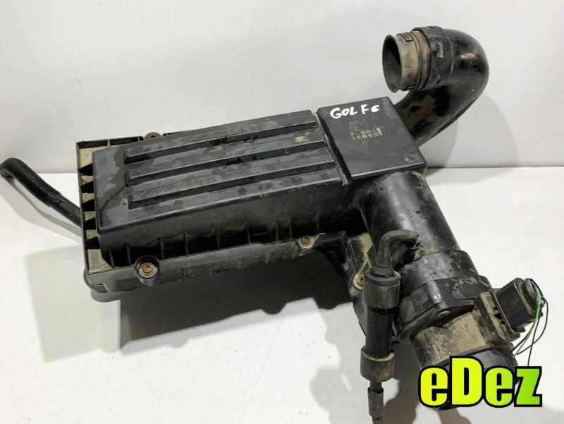 Carcasa filtru aer cu debitmetru Volkswagen Passat B7 (2010-2014) 2.0 tdi CBDB 3C0129607BC
