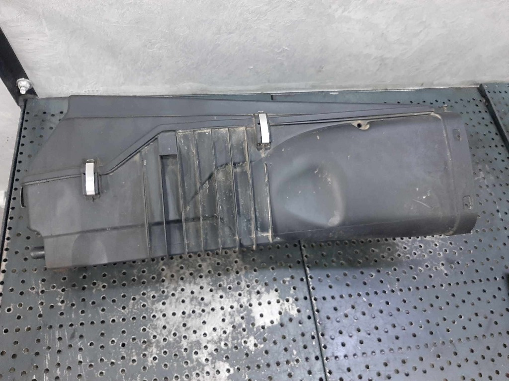 Carcasa filtru aer dreapta 2.2 cdi mercedes e-class w211 euro 4 a6460901001