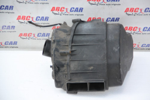 Carcasa filtru aer dreapta Audi A8 D3 4E 4.2 TDI 2003-2009 cod: 4E0133824D