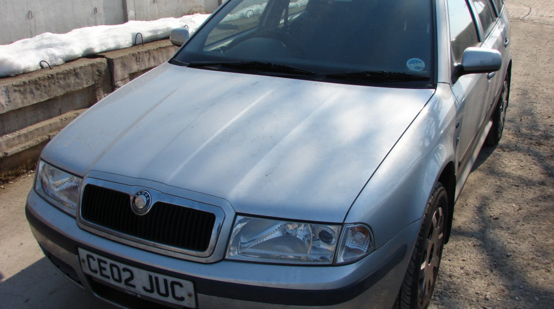 Carcasa filtru aer fara capac Skoda Octavia [facelift] [2000 - 2010] Combi wagon 5-usi 1.9 TDI MT (110 hp) (1U5)