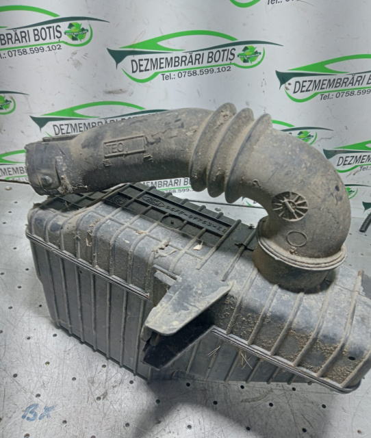 Carcasa filtru aer Ford Fiesta 4 [1996 - 2000] Hatchback 5-usi 1.8 D MT (59 hp)