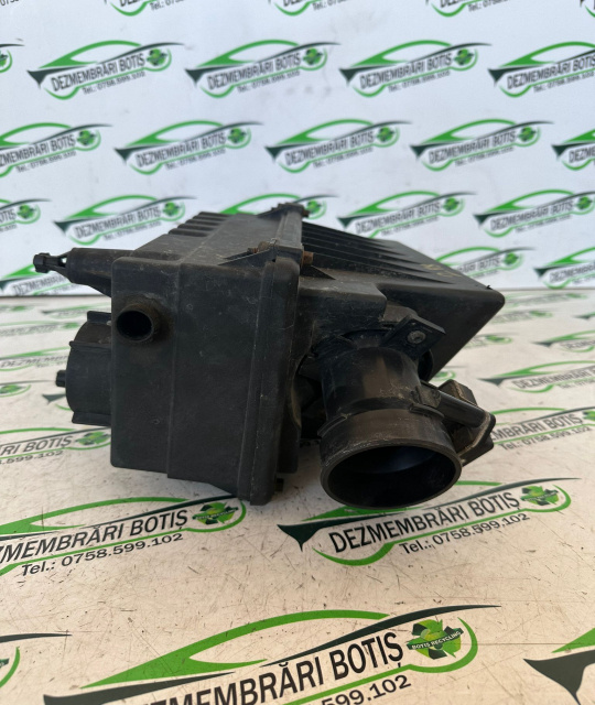Carcasa filtru aer Ford Focus [1998 - 2004] Hatchback 5-usi 1.6 MT (101 hp)