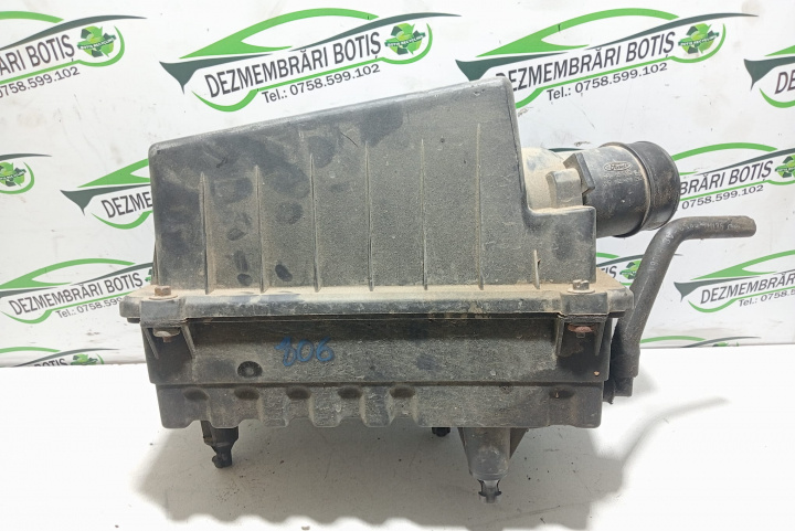 Carcasa filtru aer Ford Focus [facelift] [2001 - 2007] wagon 5-usi 1.6 MT (101 hp)