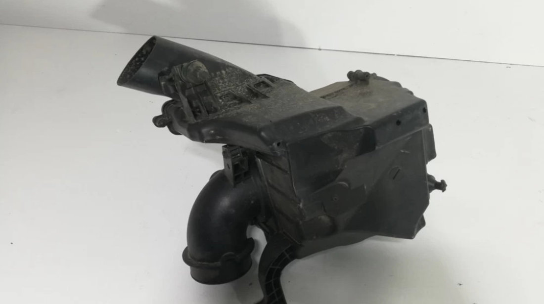 Carcasa filtru aer Ford Kuga An 2013 2014 2015 2016 cod CV61-9600-DC