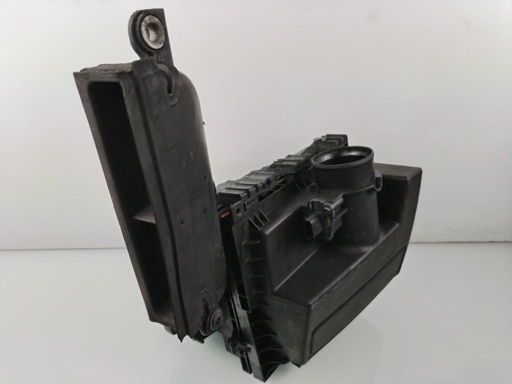 Carcasa filtru aer Ford Mondeo MK5 1.5TDCI XUCA FG93-9C662-GB
