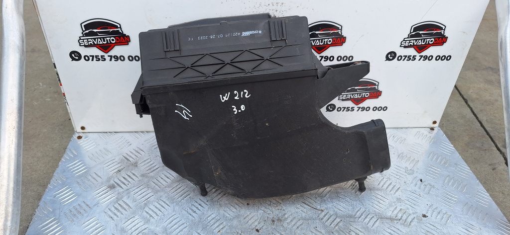 Carcasa filtru aer Mercedes-Benz E-Class (2009->) [W212] 3.0 Motorina 2011, A6420903601