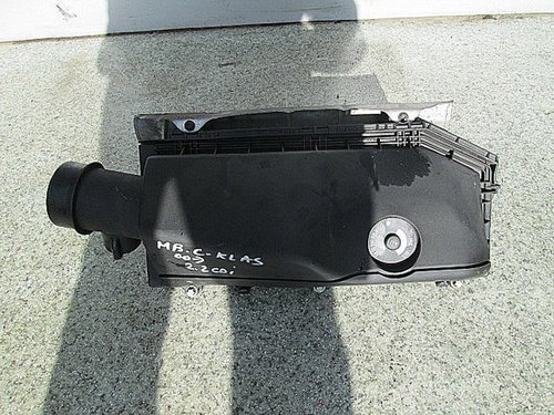 CARCASA FILTRU AER MERCEDES C-CLASS 2.7 CDI - (2000 2007)