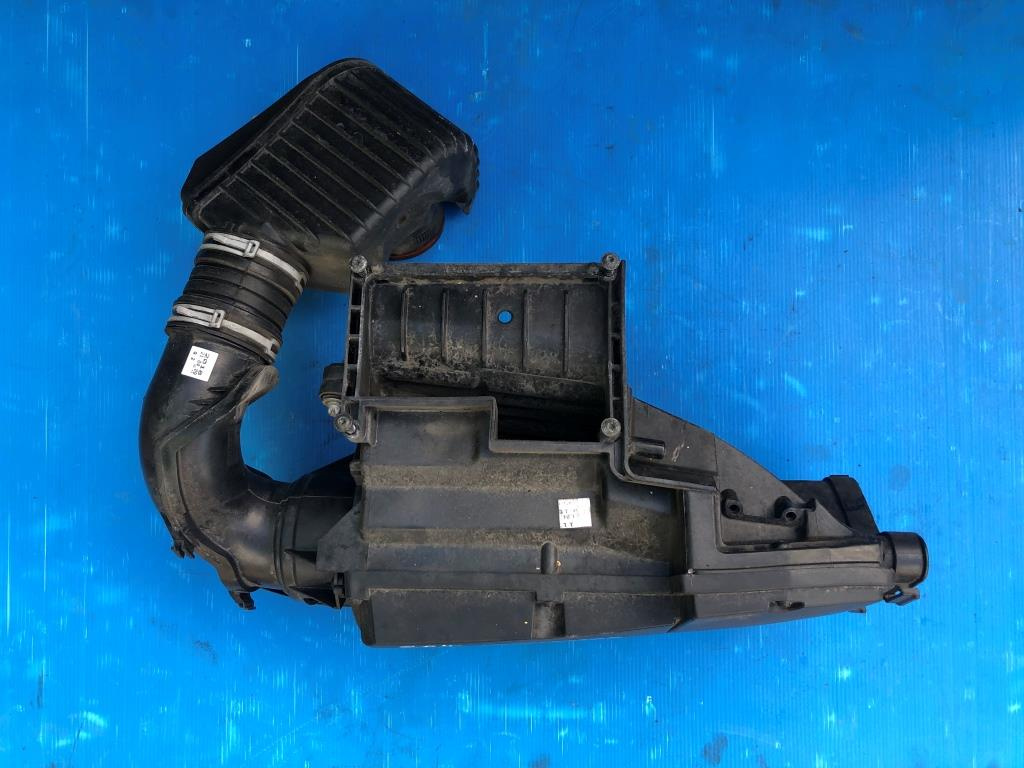 Carcasa filtru aer Mercedes C Class w204 C180 Kompressor 2009