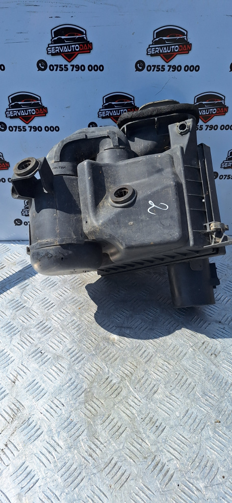 Carcasa filtru aer Nissan Pathfinder (2005->) 2.5 Motorina 2007, EB300