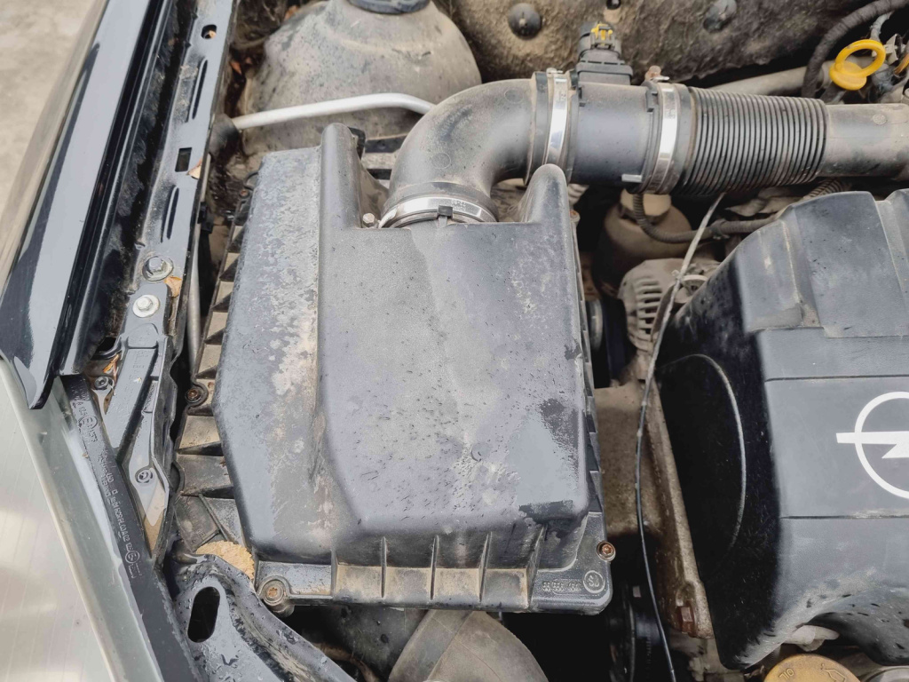 Carcasa filtru aer Opel Astra H [Fabr 2004-2009] 55556464 1.2 Benz Z13DTH66KW / 90CP 1.2 Benz Z13DTH 66KW / 90CP