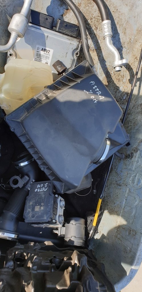 Carcasa Filtru Aer Opel Astra J 1,7cdti an 2014