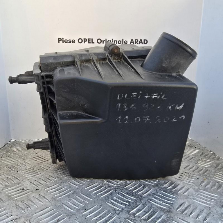 Carcasa filtru aer Opel Corsa D 2006-2010 1.4 i 55557185