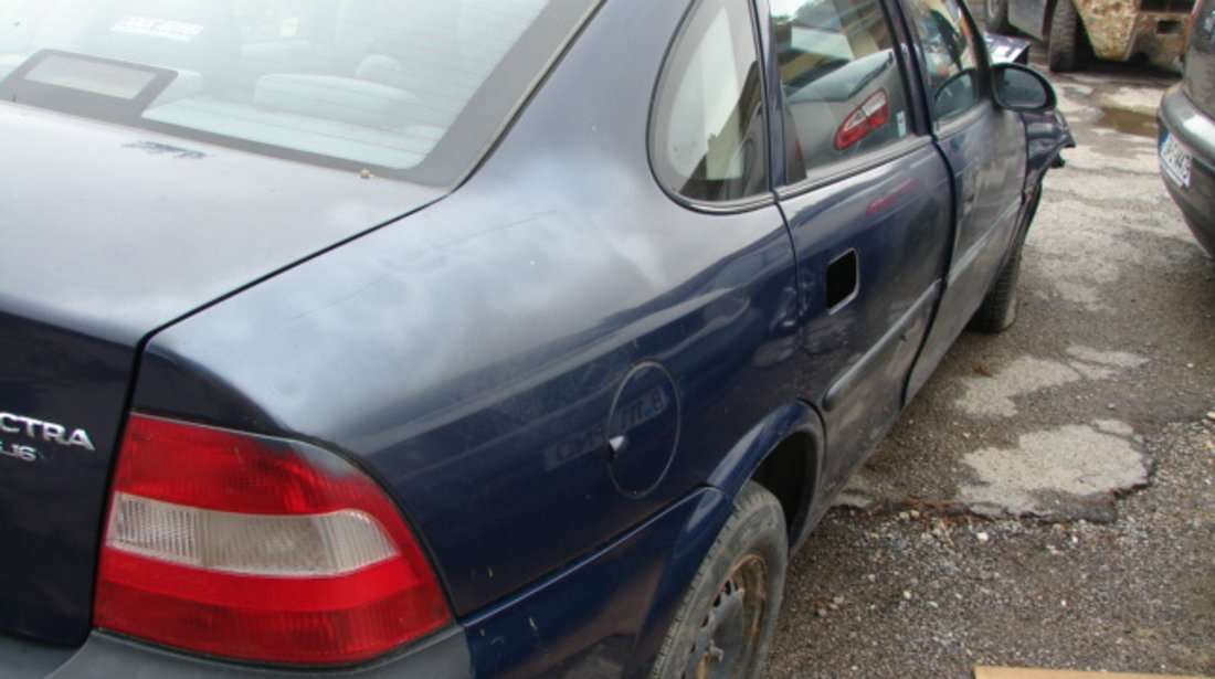 Carcasa filtru aer Opel Vectra B [1995 - 1999] Sedan 4-usi 1.6 MT (101 hp) (36_) 1.6 16V