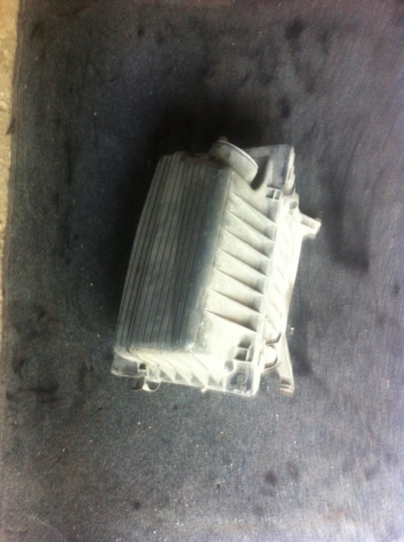 Carcasa filtru aer Opel Vectra B [1995 - 1999] Sedan 4-usi 1.6 MT (101 hp) (36_) 1.6 16V