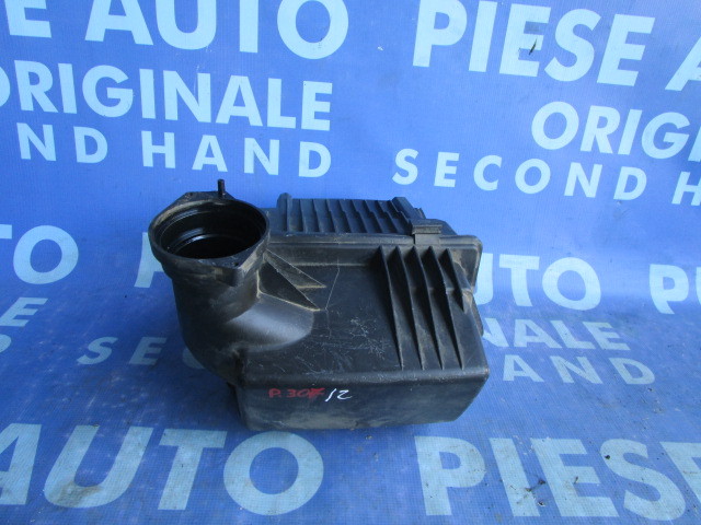 Carcasa filtru aer Peugeot 307 : 9640579380 (o ureche de prindere rupta)