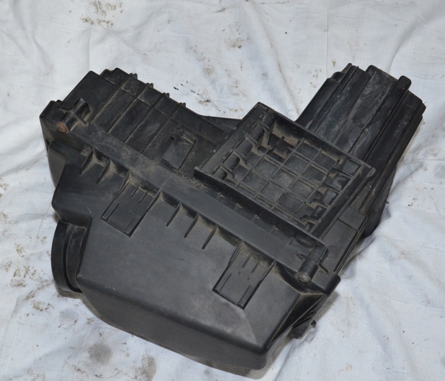 Carcasa filtru aer Peugeot 407 2.0 hdi / 9644910780