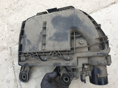 Carcasa Filtru Aer Peugeot 508 1.6HDI cod 9673061080