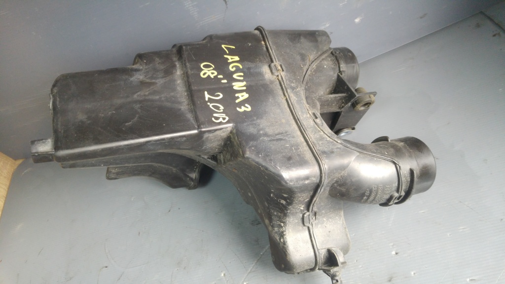 Carcasa filtru aer renault laguna 3 2.0 b 2008 8200607639