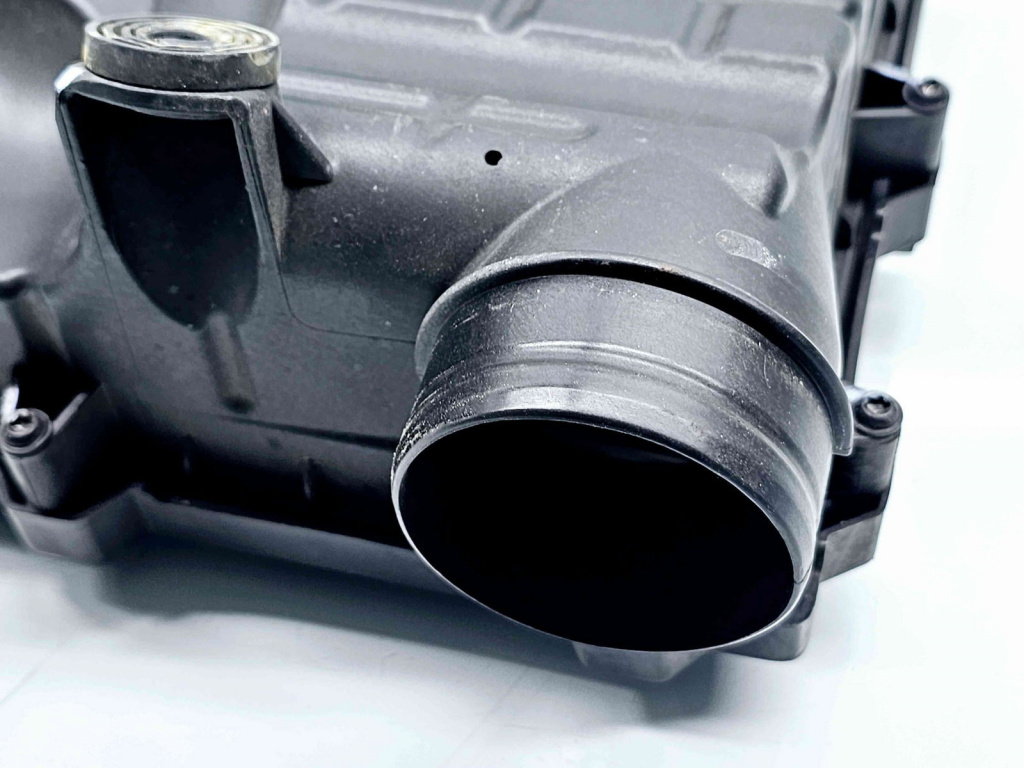 Carcasa filtru aer Skoda Octavia 3 (5E3) [Fabr 2012-2020] 04C129620A 1.3 Benz DKLD 70KW / 95CP