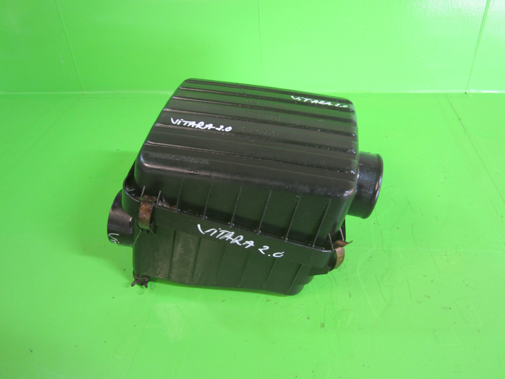 CARCASA FILTRU AER SUZUKI VITARA 2.0 TD 4x4 FAB. 1988 – 2002 ⭐⭐⭐⭐⭐