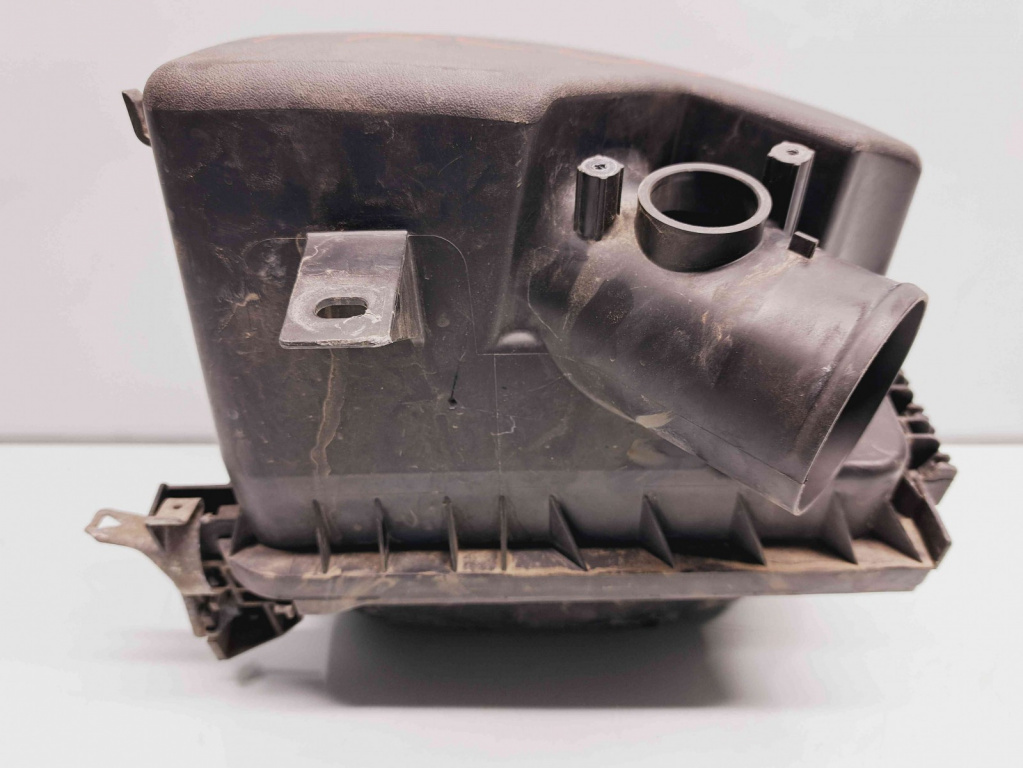 Carcasa filtru aer Toyota Corolla IX Sedan (ZRE1) [Fabr 2013-2019] OEM 1.6 Benz 1ZRFAE 97KW / 132CP 1.6 Benz 1ZRFAE 97KW / 132CP