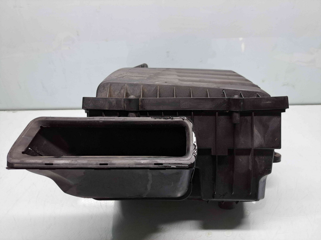 Carcasa filtru aer Volkswagen Golf 7 (5G) [Fabr 2014-prezent] 5Q0129607AE 1.6 TDI CLHA 77KW / 105CP
