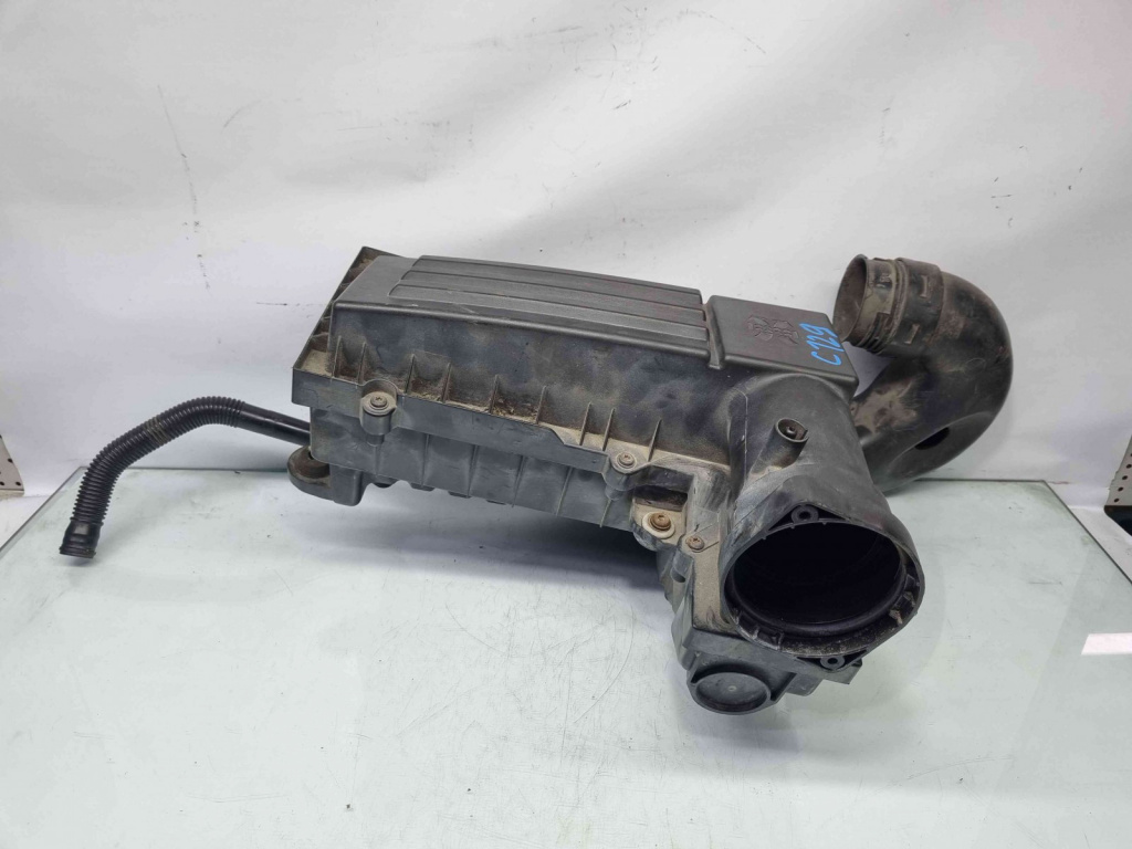 Carcasa filtru aer Volkswagen Passat B7 (365) Variant [Fabr 2010-2014] 3C0129601 3C0129607 2.0 TDI CFFB 2.0 TDI CFFB 103KW / 140CP