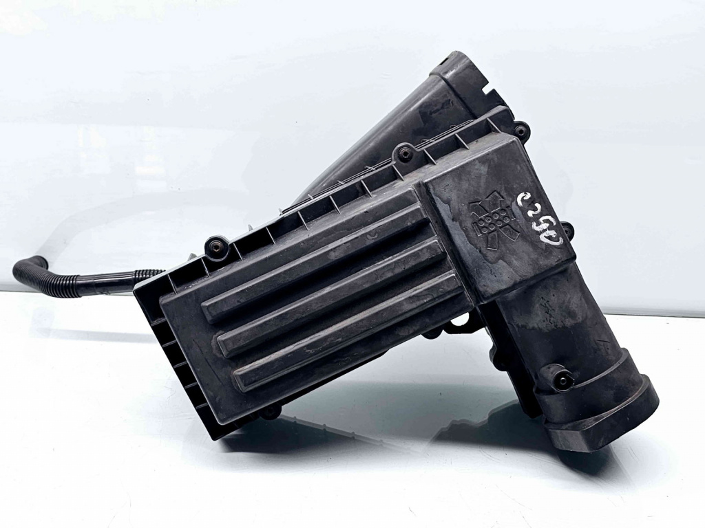 Carcasa filtru aer Volkswagen Passat B7 (365) Variant [Fabr 2010-2014] 3C0129601CD 2.0 TDI CFFB 103KW / 140CP 2.0 TDI CFFB 103KW / 140CP