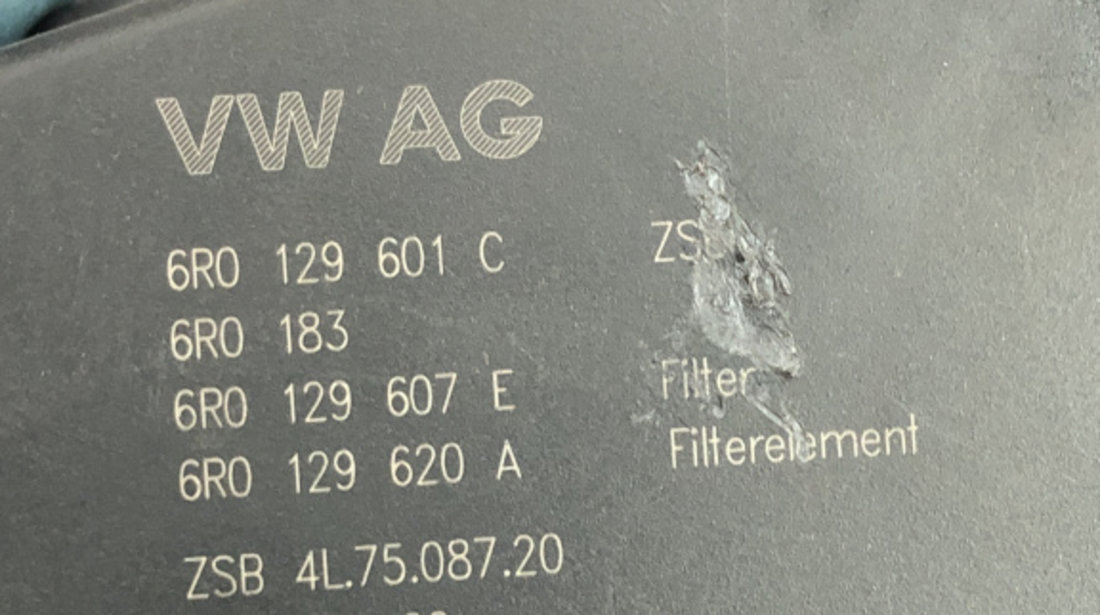 Carcasa filtru aer Volkswagen Polo 6R, 1.6 tdi , Manual sedan 2011 (6R0129601C)