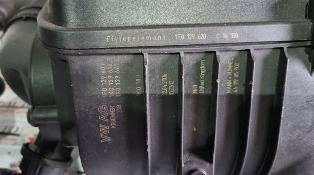 Carcasa filtru aer VW Eos 2.0 FSI 150cp coduri : 1P0129622A / 1F0129607