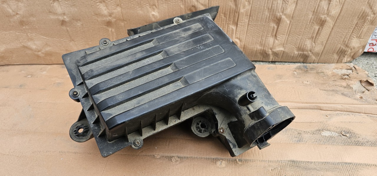 Carcasa filtru aer Vw Passat B8 1.6 TDI 2015 2016 2017 2018