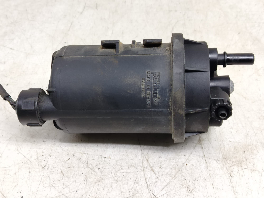 Carcasa filtru combustibil 8200314483 Suzuki Grand Vitara 2 [2005 - 2008] 1.9 DDis F9Q-047073