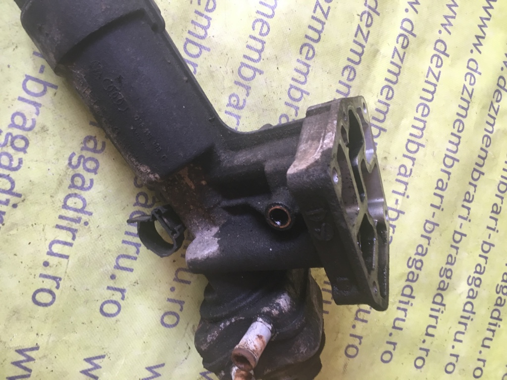 Carcasa filtru de ulei Volkswagen Bora [1998 - 2005] Sedan 1.9 TDI MT (90 hp) (1J2)