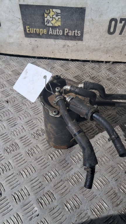 Carcasa filtru motorina 2.0 TDI VW Touran cod motor AZV an 2004 cod 1K0127400C