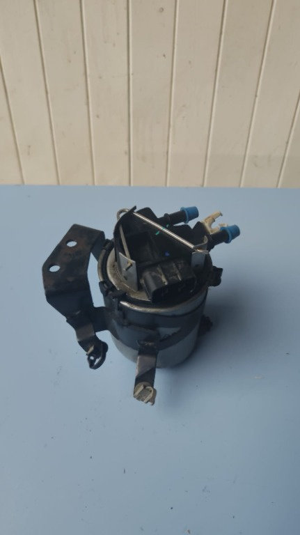 Carcasa filtru motorina Nissan Qashqai 1.6 DCI , 131 cp / 96 kw , transmisie manuala , cod motor R9M...